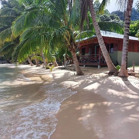 Hotel Ella'S Place Salang Tioman Zewnętrze zdjęcie