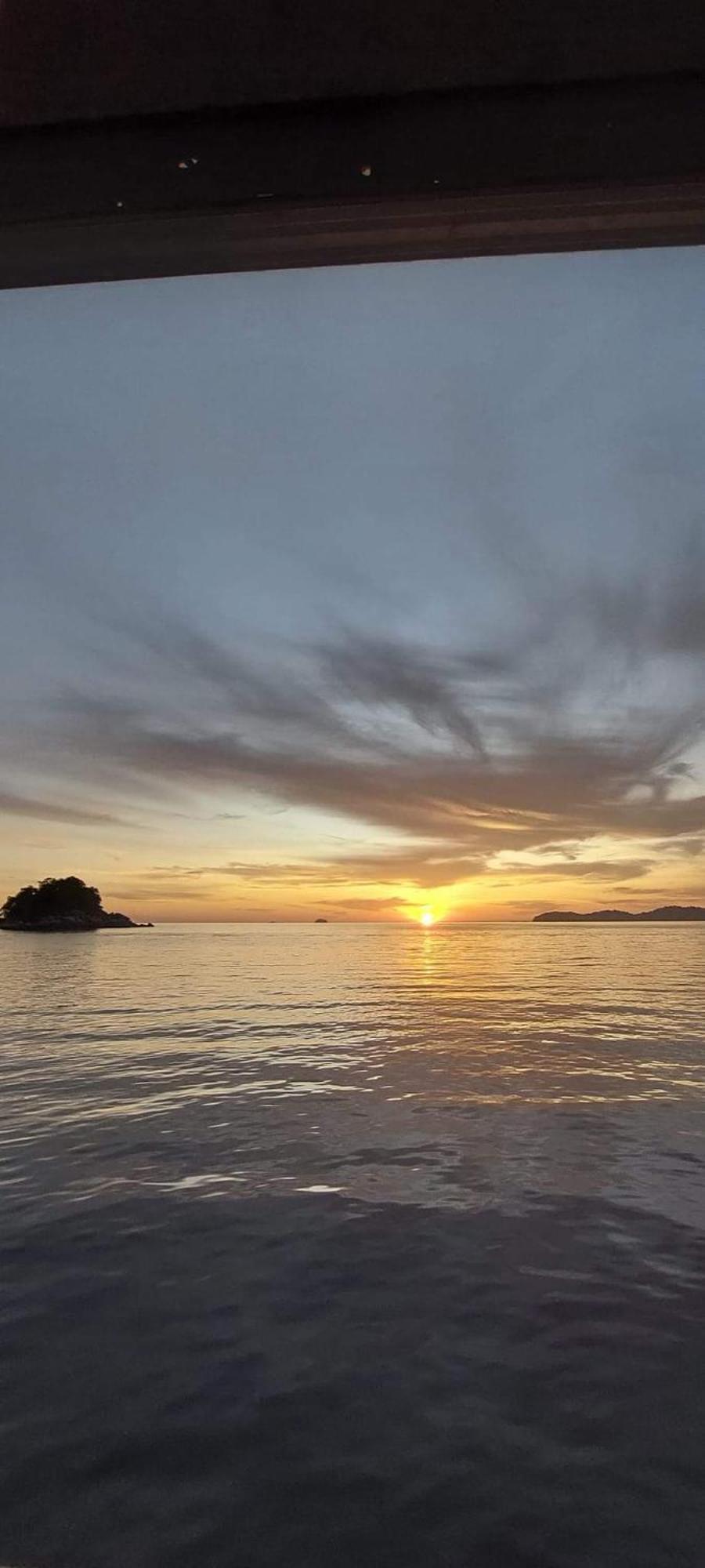 Hotel Ella'S Place Salang Tioman Zewnętrze zdjęcie