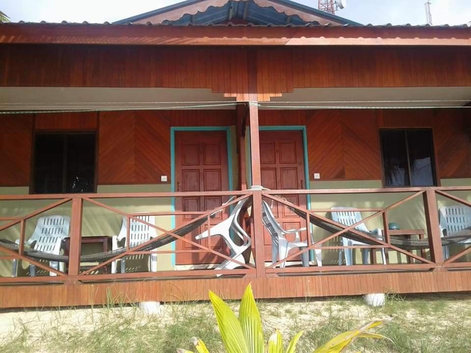 Hotel Ella'S Place Salang Tioman Zewnętrze zdjęcie