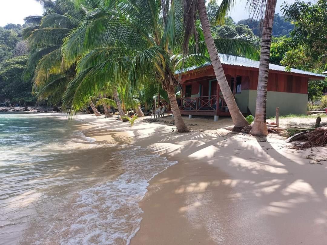 Hotel Ella'S Place Salang Tioman Zewnętrze zdjęcie